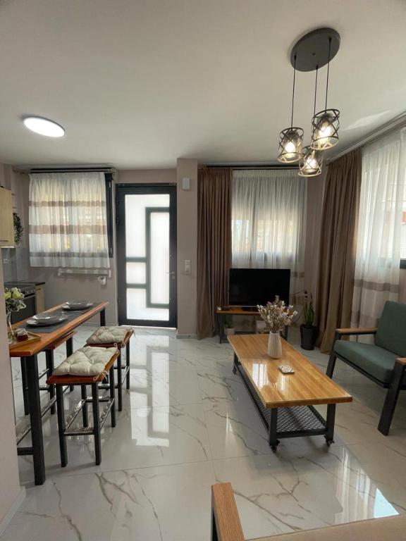 LivingRoom2