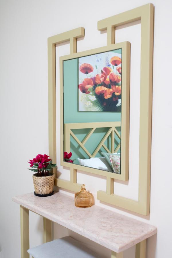 mirror